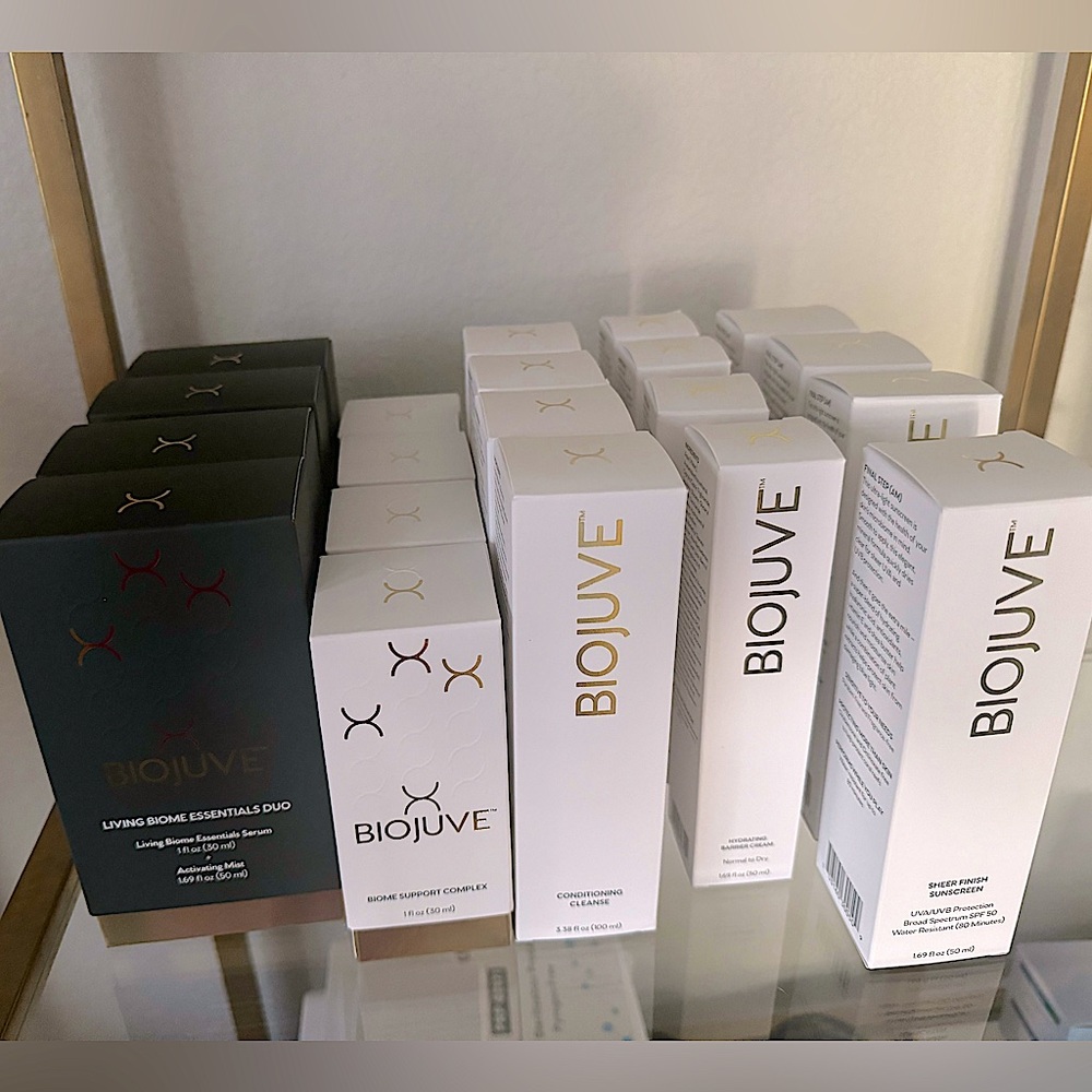 ✨Rejuvenate and balance your skin's microbiome ✨accepting reasonable offers only